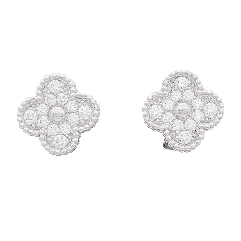 Boucles d'oreilles Van Cleef & Arpels "Vintage Alhambra" or blanc, diamants.