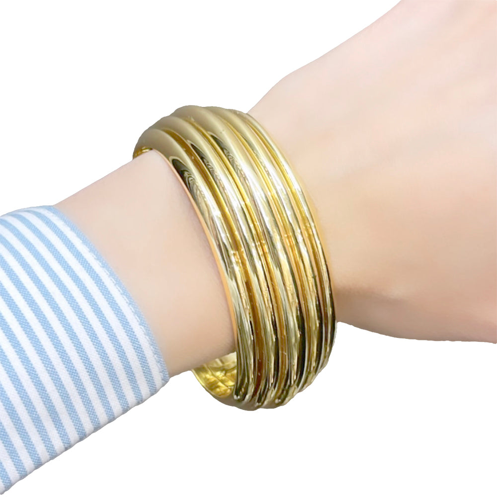 Piaget bracelet, “Possession”, yellow gold.