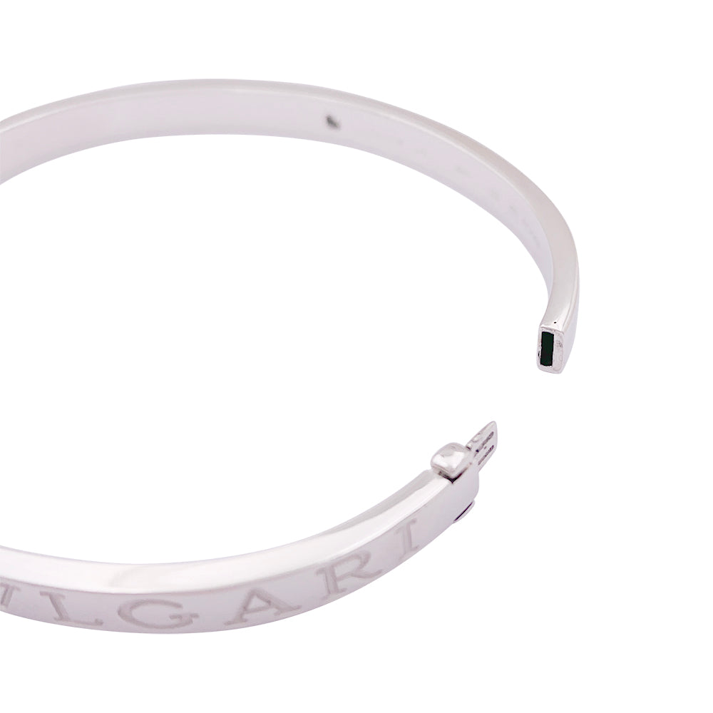 Bracelet jonc Bulgari "Bulgari Bulgari" or blanc, diamants.