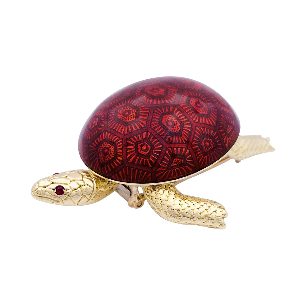Boucheron brooch, "Turtle", yellow gold, enamel, ruby.