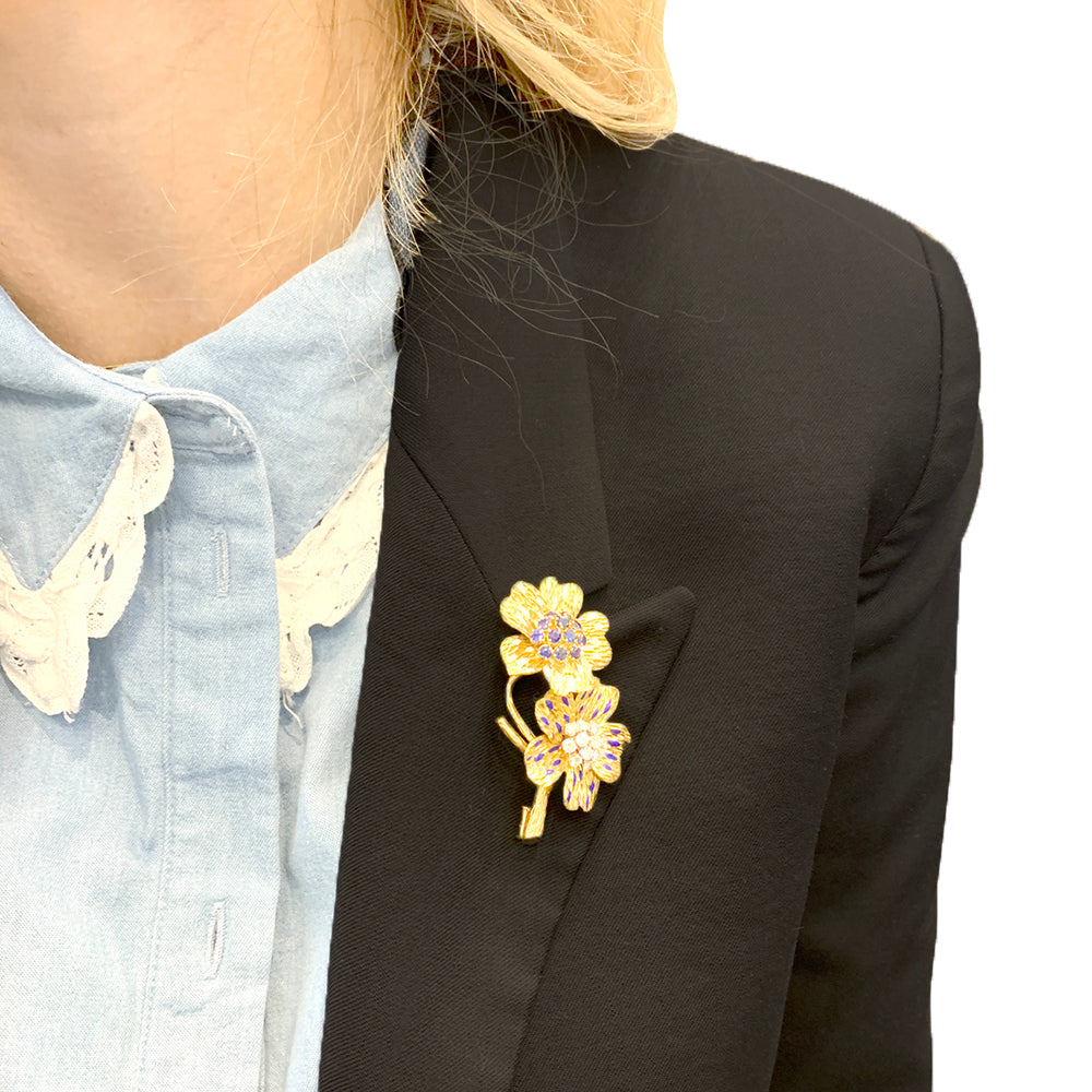 Boucheron "Flowers" clip, yellow gold, enamel, diamonds and sapphires.