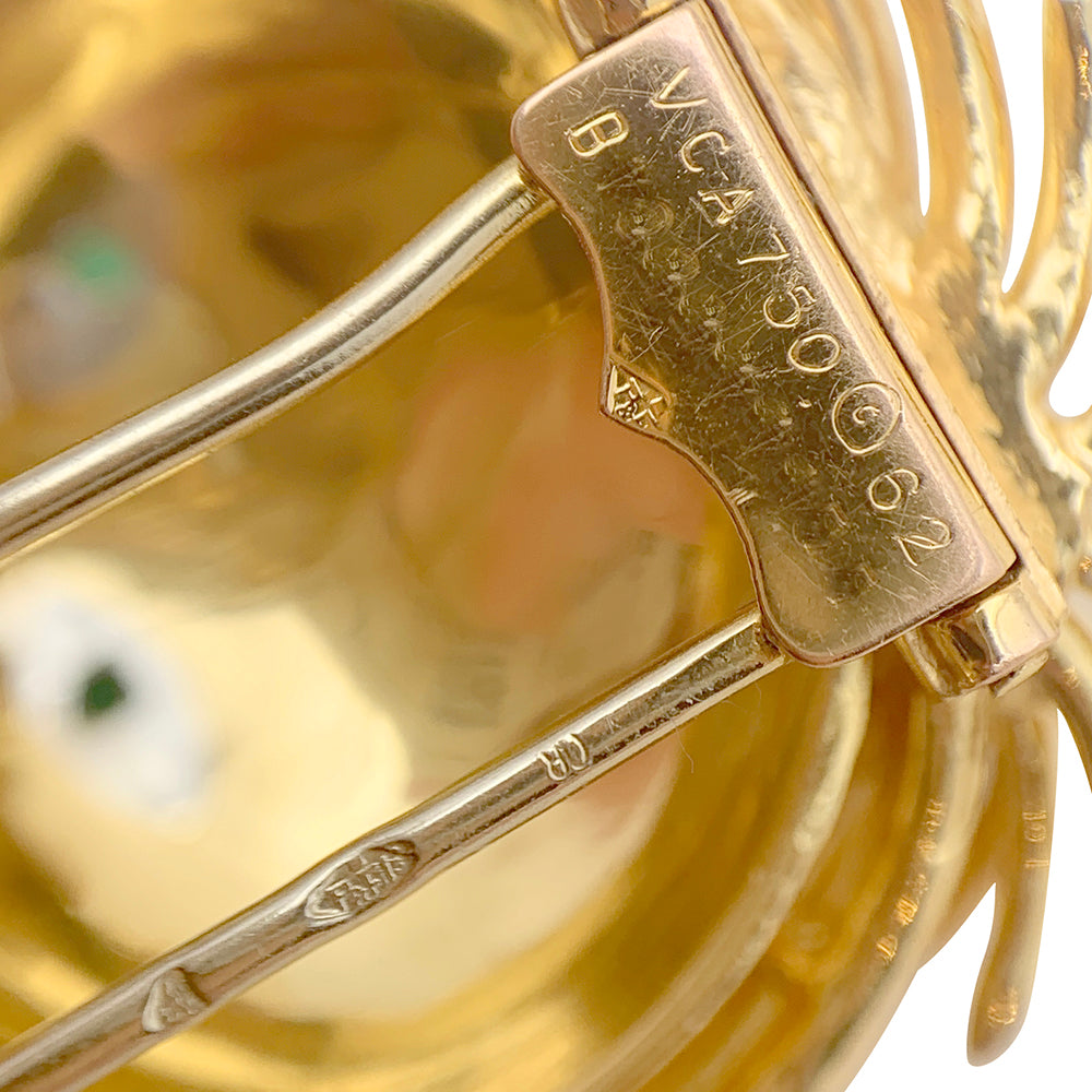 Vintage Van Cleef & Arpels clip, "Lion Ebouriffé", platinum, yellow gold, diamonds, emeralds.