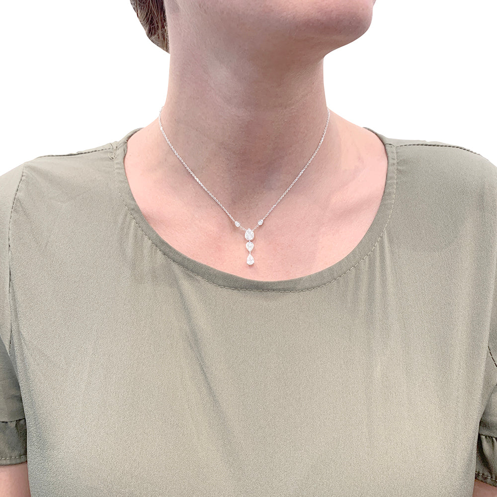 Collier Chaumet "Joséphine, Ronde d'Aigrettes" or blanc, diamants.
