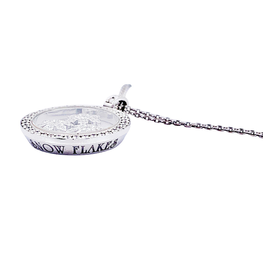 Chopard necklace, “Happy Snow Flakes”, white gold, diamonds.