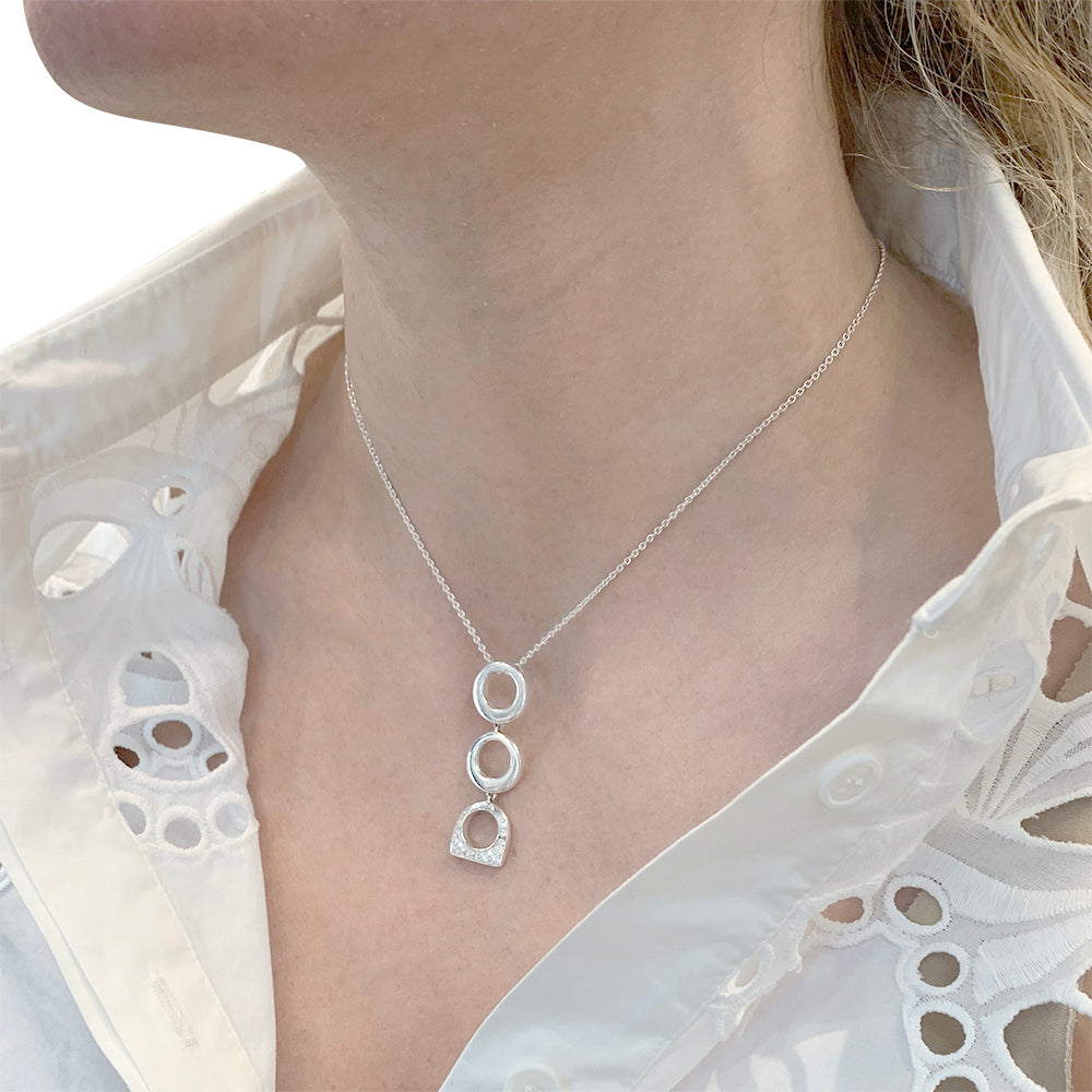 Fred necklace, “Success”, white gold, diamonds.