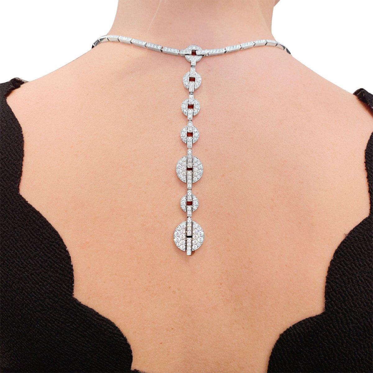 Collier Haute Joaillerie Cartier "Himalia" or blanc, diamants. - Maison Eloe