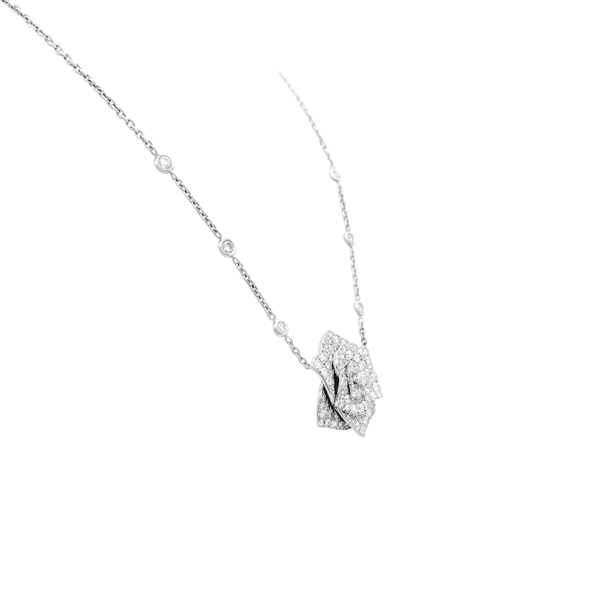 Collier Piaget "Rose" or blanc, diamants. - Maison Eloe