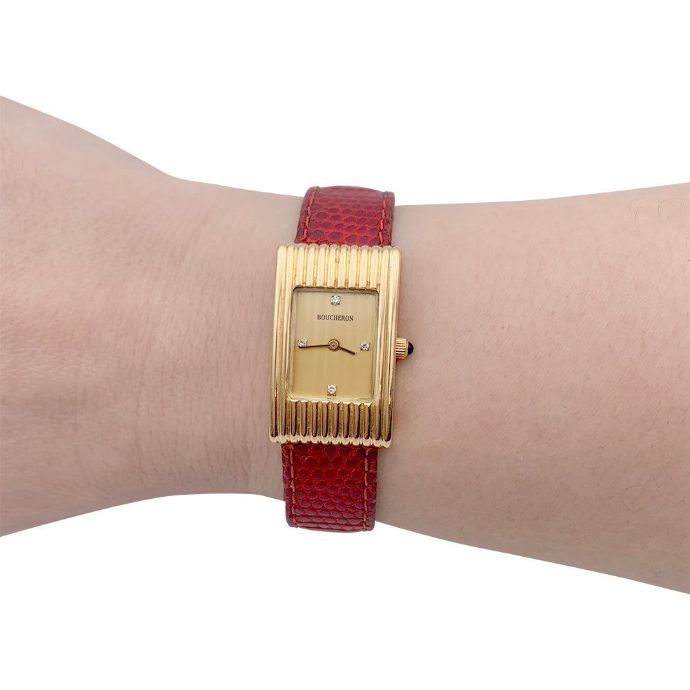 Boucheron watch, "Reflet", yellow gold, leather.
