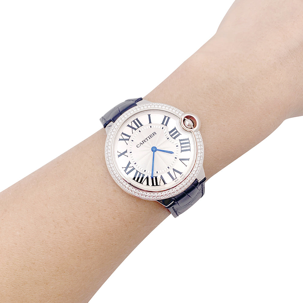Cartier "Ballon Bleu" watch, white gold, diamonds.