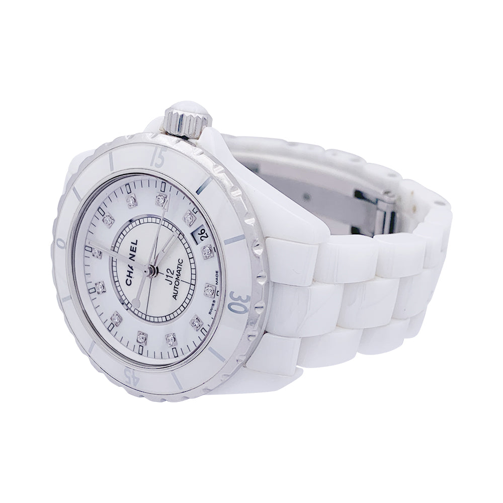 Montre Chanel "J12" céramique blanche, diamants.