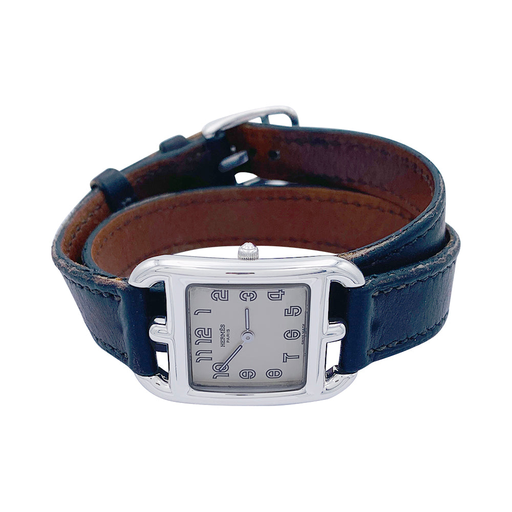 Hermès "Cape Cod" watch in steel on leather.