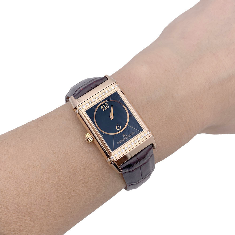 Montre Jaeger-LeCoultre, "Reverso Duetto", en or rose et diamants.