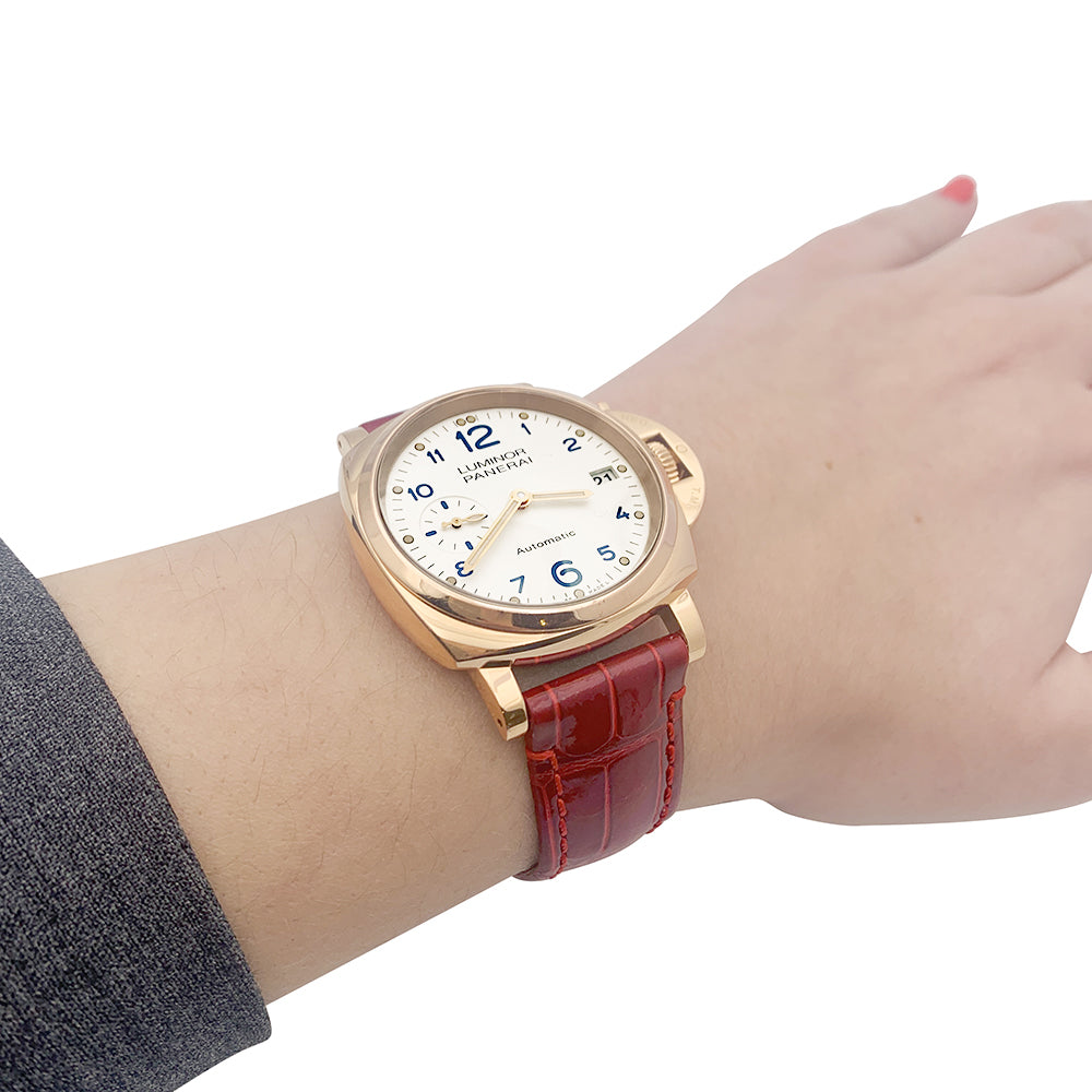 Montre Panerai "Luminor Due" or rose.
