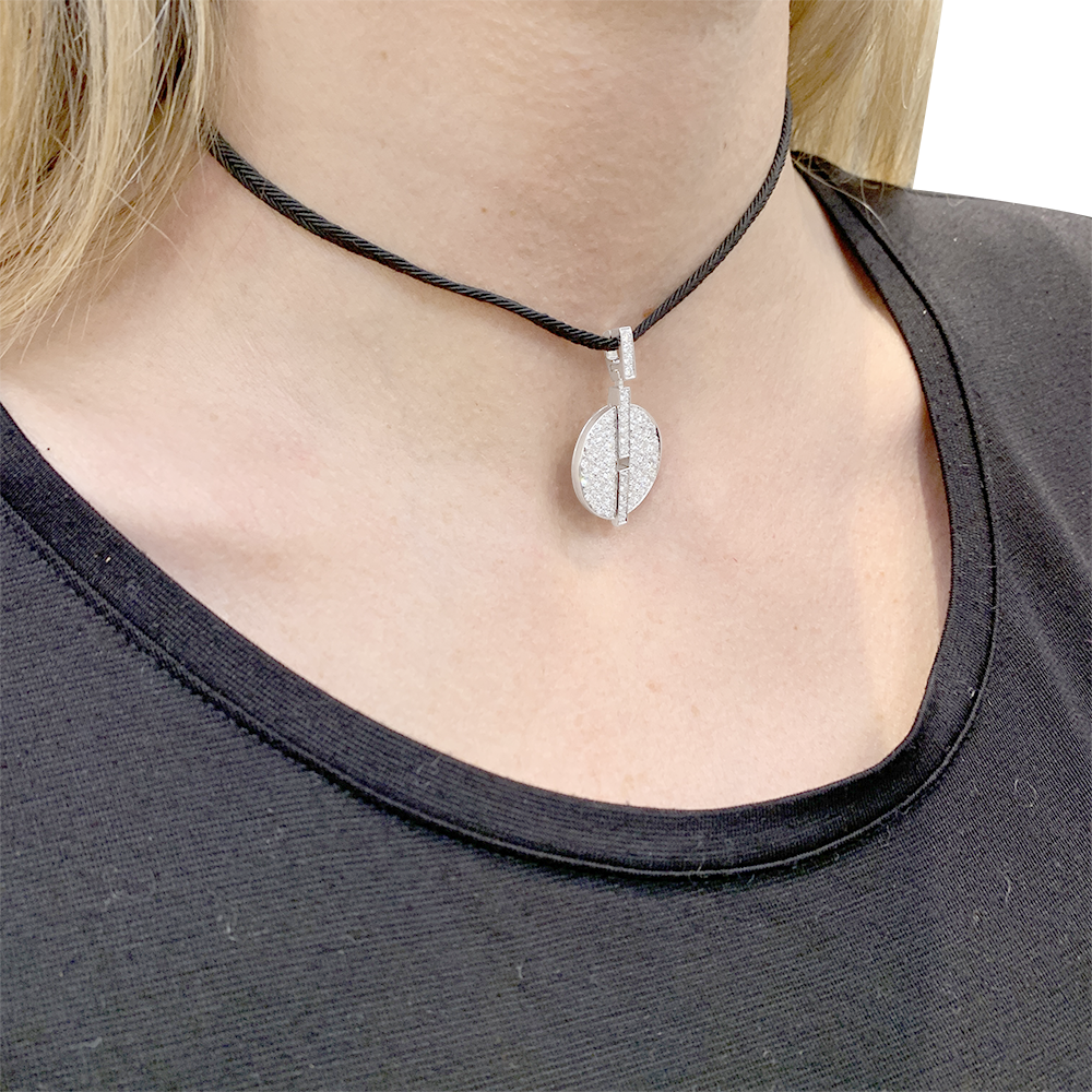 Pendentif Cartier, "Himalia", or blanc, diamants. - Maison Eloe
