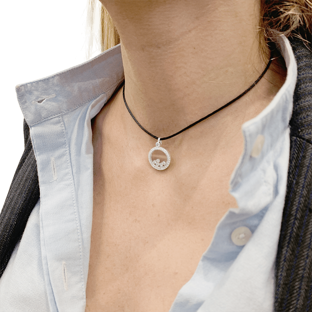 Pendentif Chopard "Happy Diamonds" or blanc, diamants. - Maison Eloe