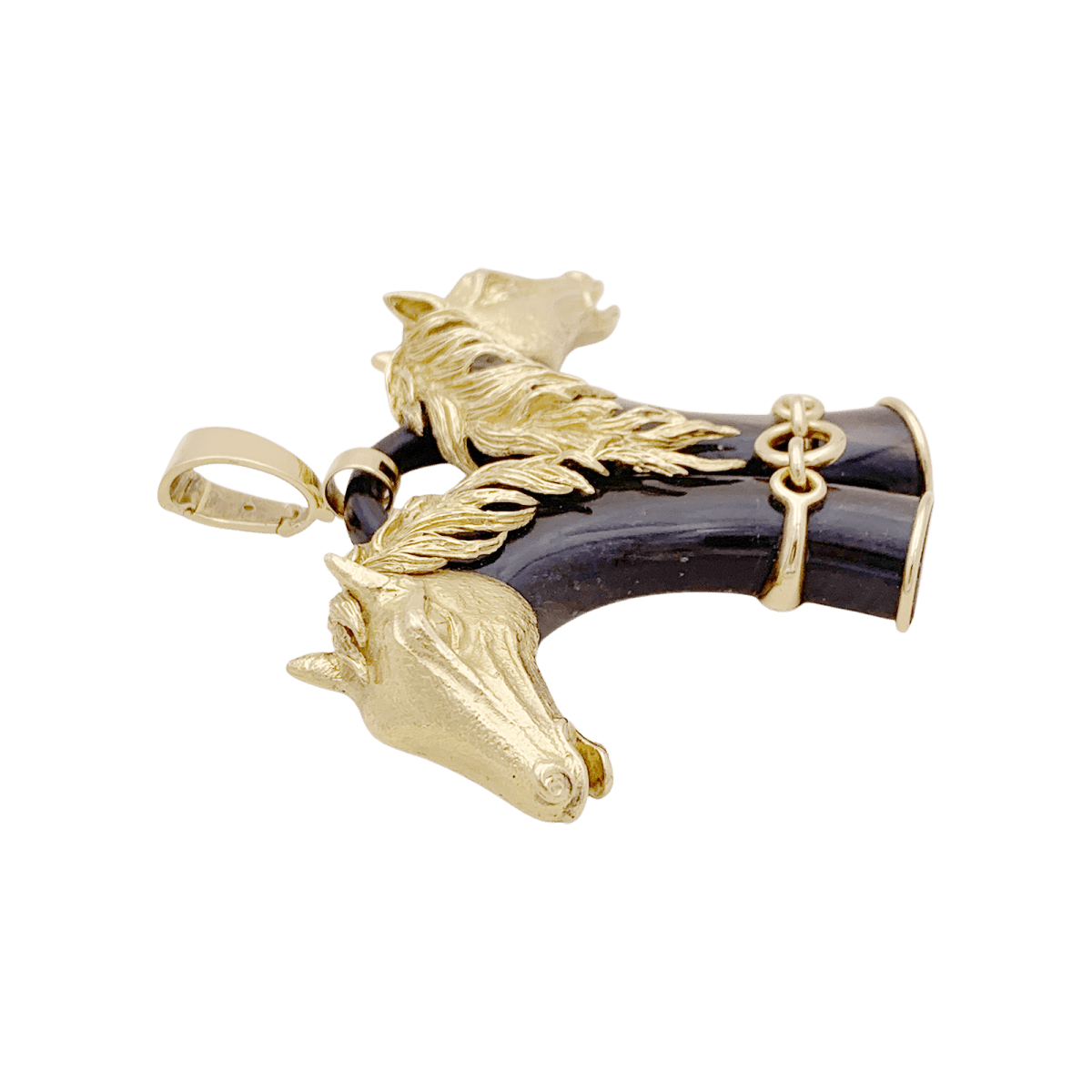 Pendentif FRED double tête de cheval en or jaune et corne. - Maison Eloe