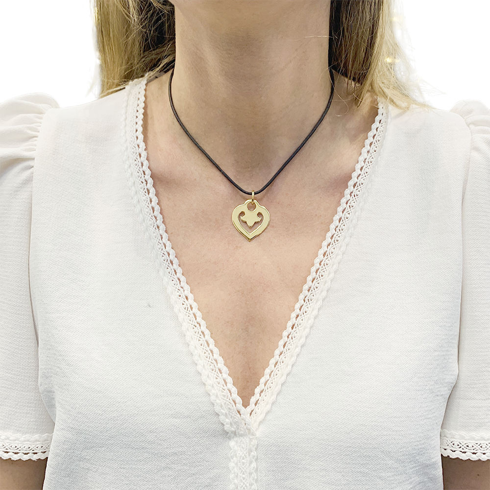 OJPerrin pendant, "Legends Heart", yellow gold.
