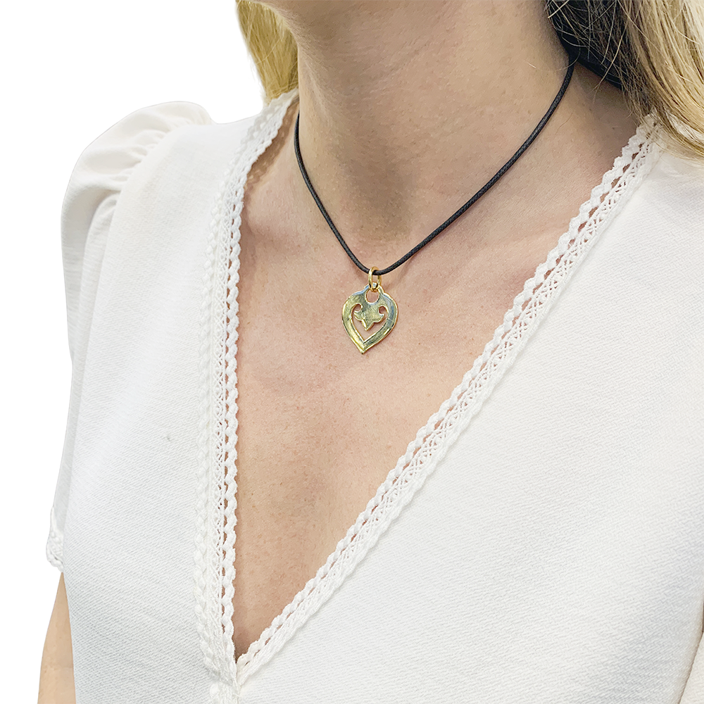OJPerrin pendant, "Legends Heart", yellow gold.