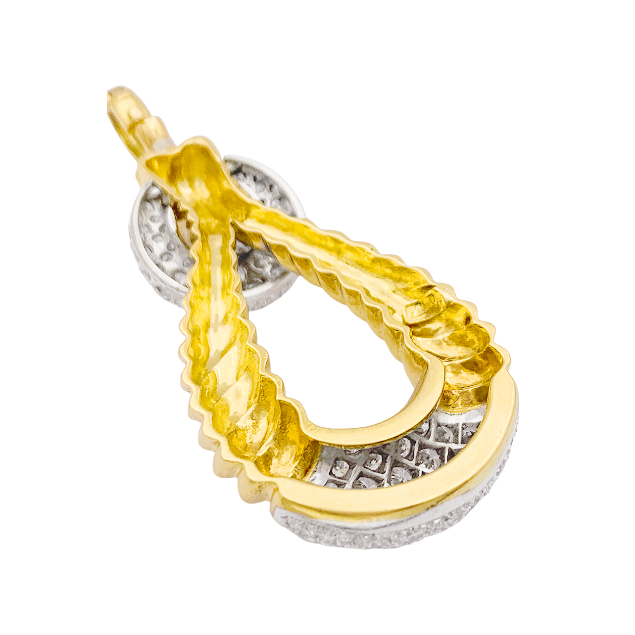 Vintage Kutchinsky pendant in gold and diamonds.