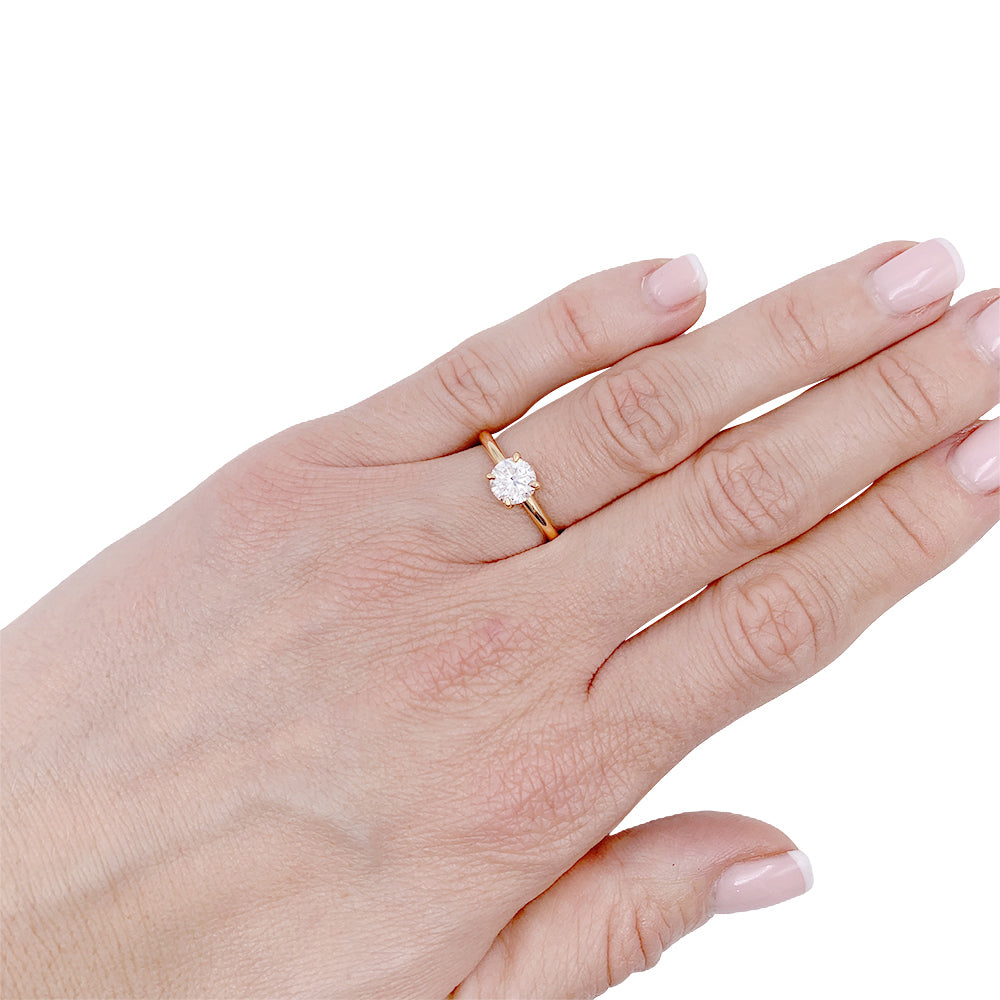 Solitaire signé Cartier or jaune et diamants