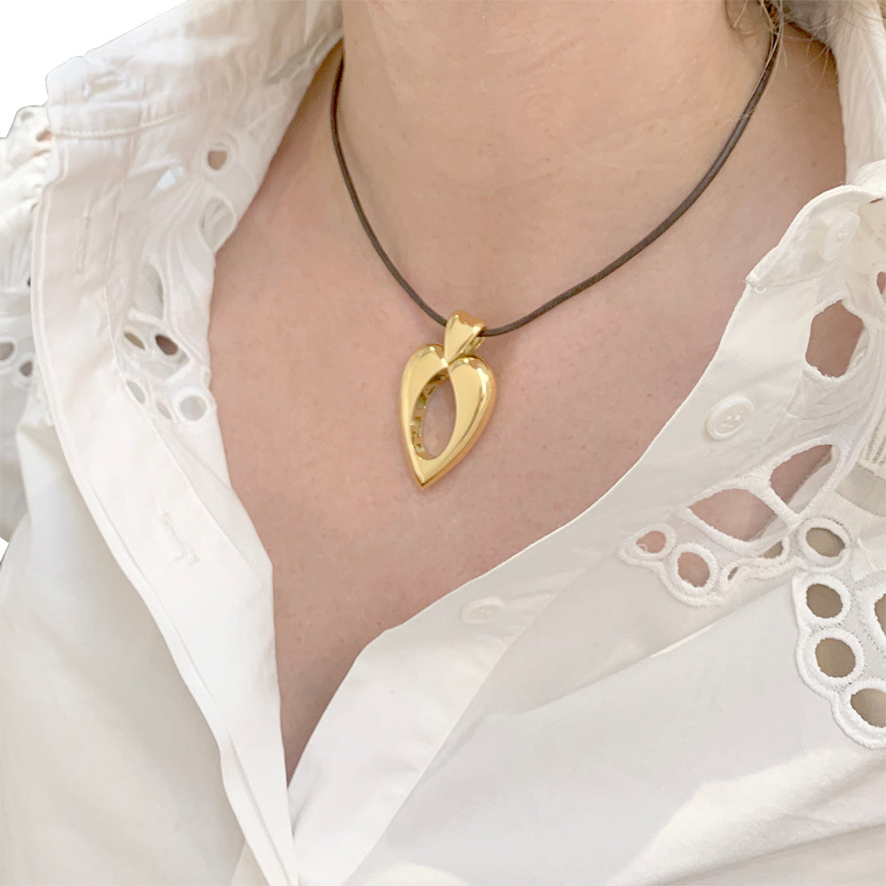 Piaget pendant, "Piaget Heart of Gold", yellow gold.