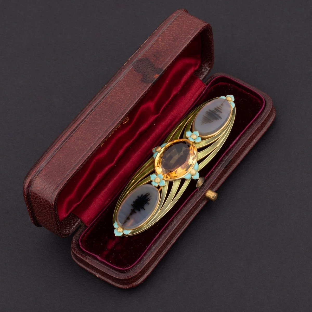 Broche longiforme en or jaune - Maison Eloe