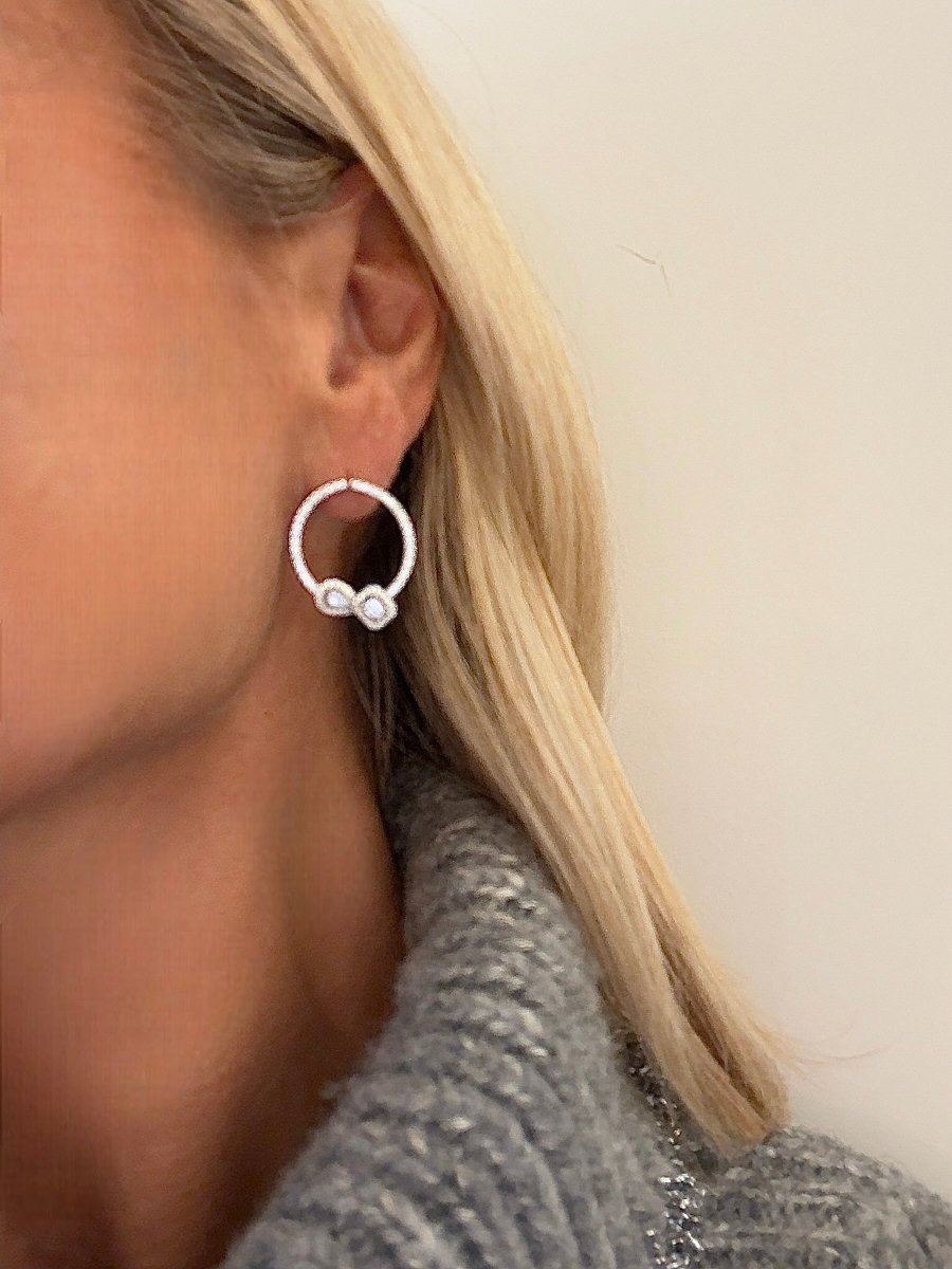Messika boucles d'oreilles "My Twin" en or blanc et diamants - Maison Eloe
