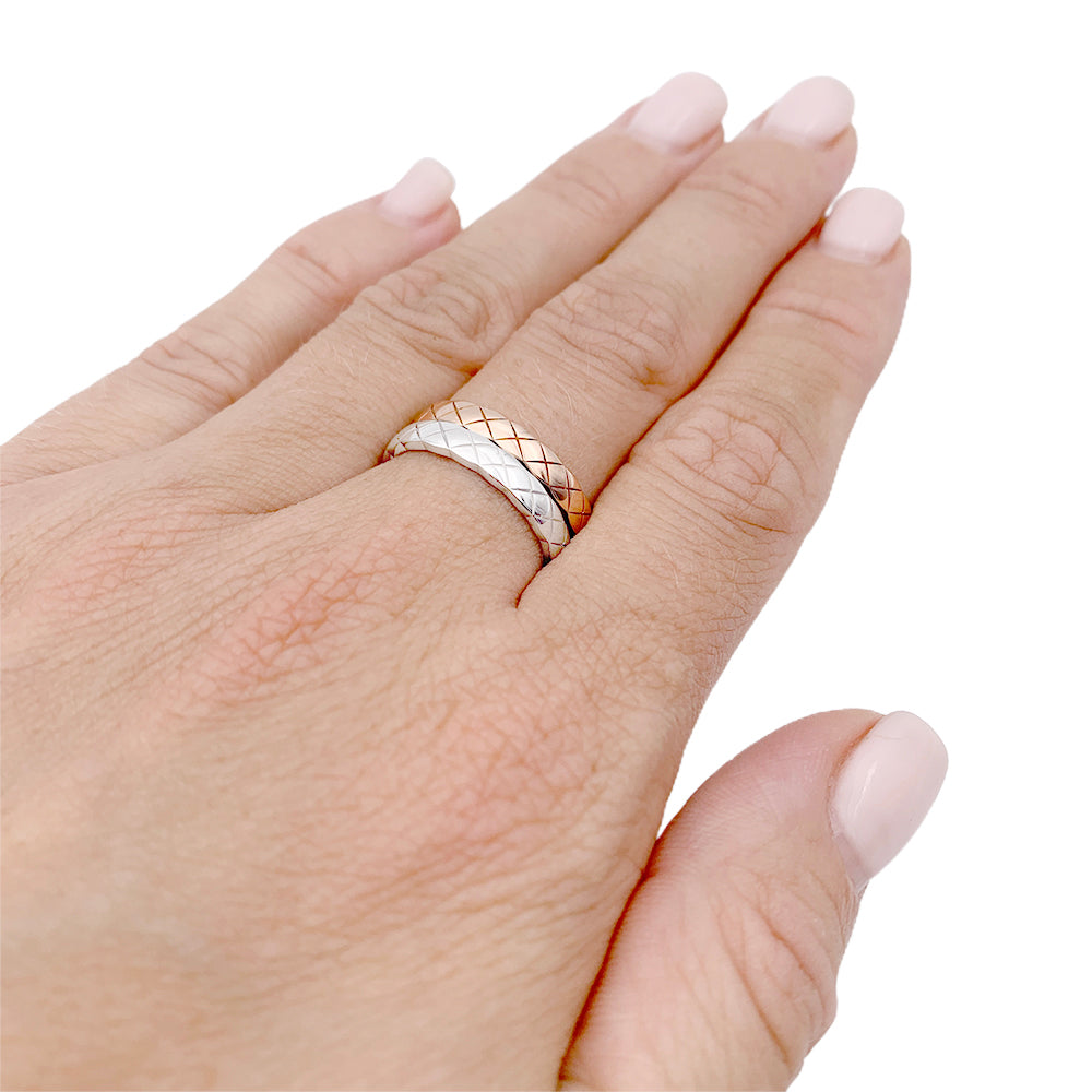 Bague alliance Chanel, "Coco Crush", or rose.
