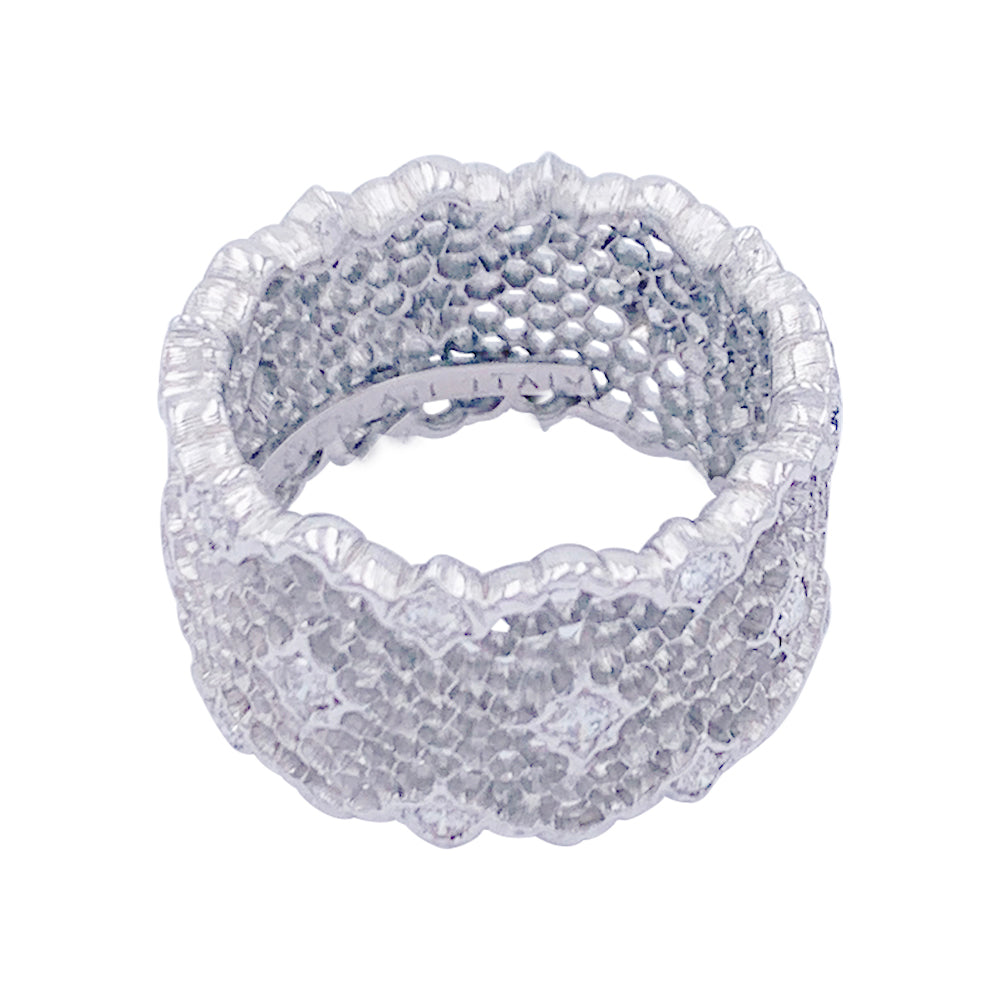 Bague Buccellati, "Tulle", or blanc, diamants.