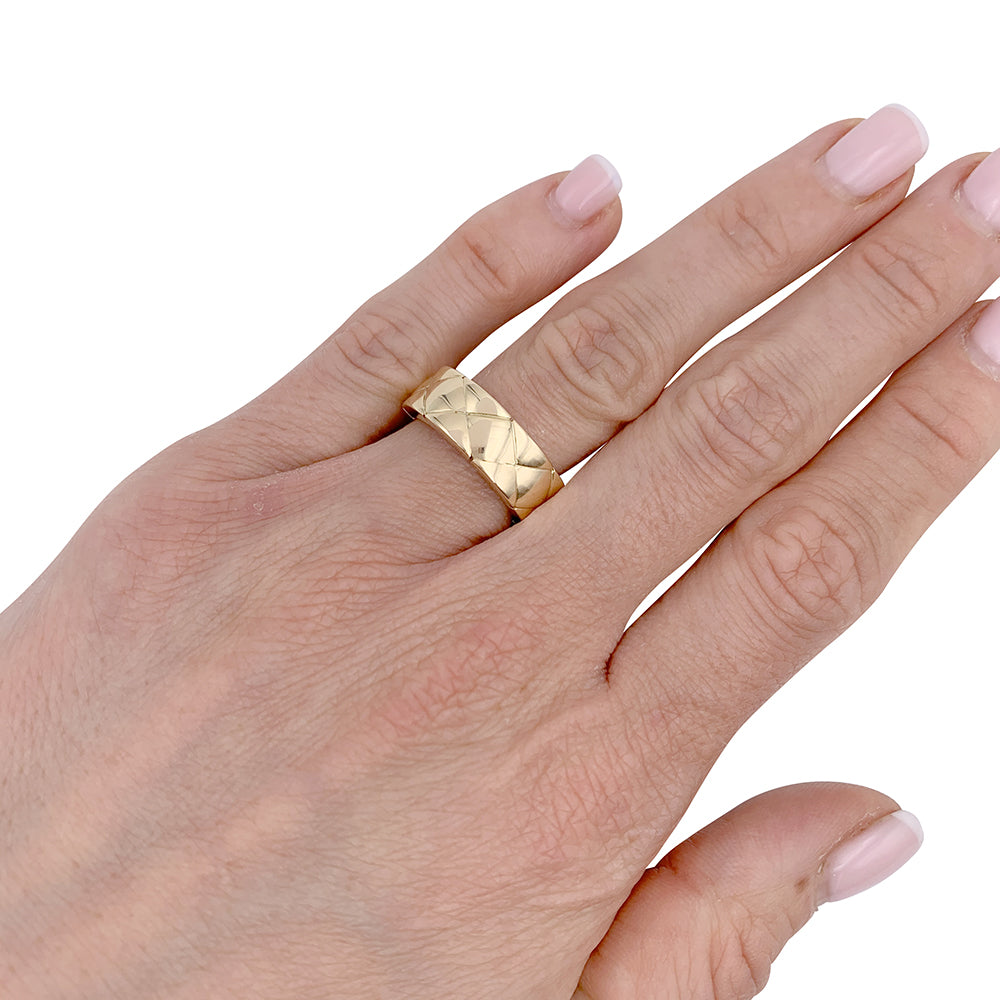 Chanel ring, "Matelassé", yellow gold.