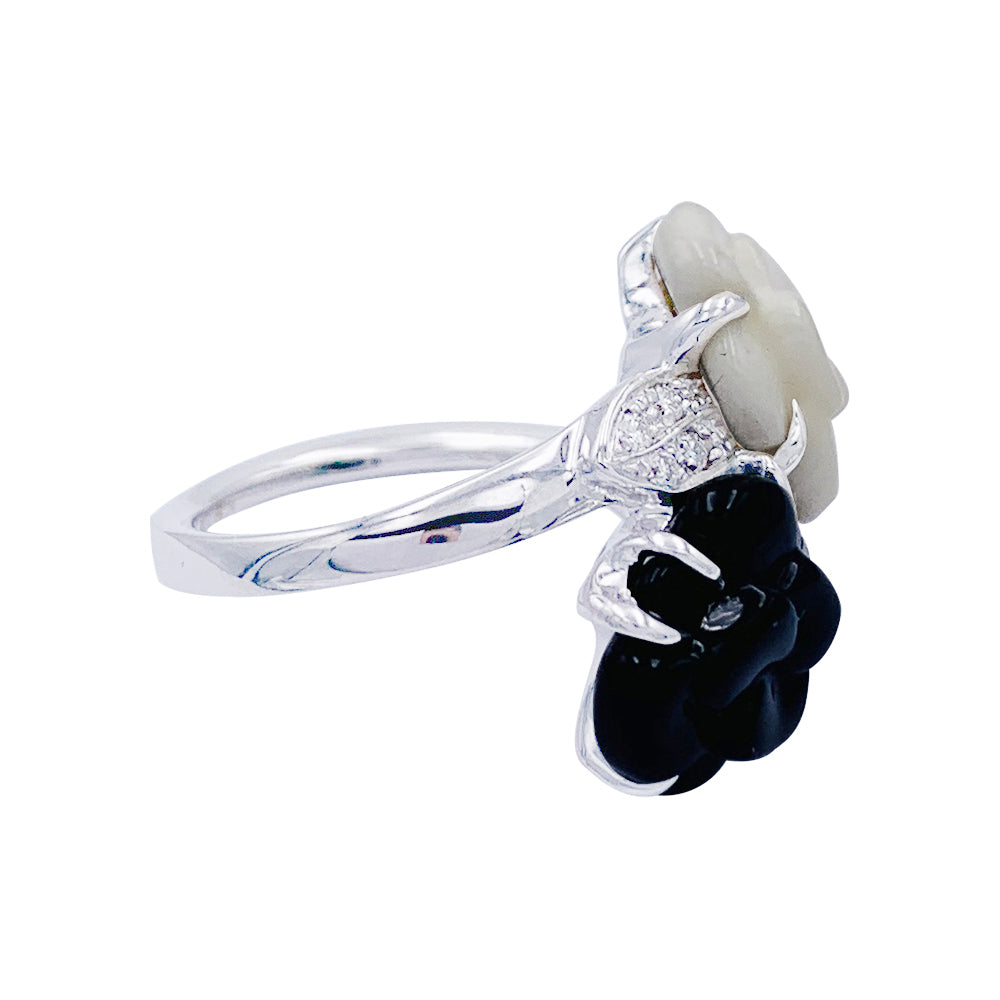 Chanel ring, "Toi & Moi - Mini sculpted Camellia", white gold, diamonds.