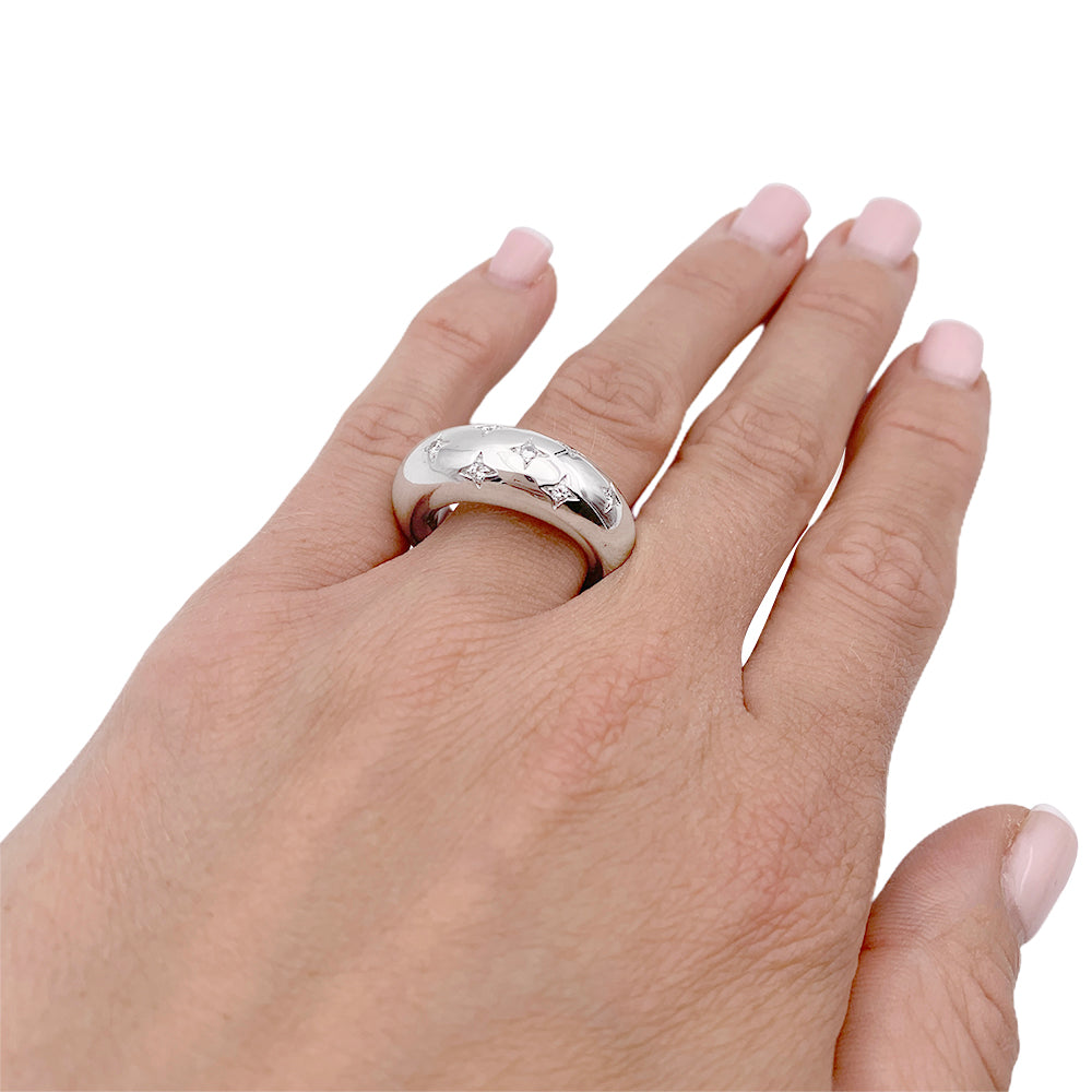 Chaumet ring, "Anneau", in white gold, diamonds.