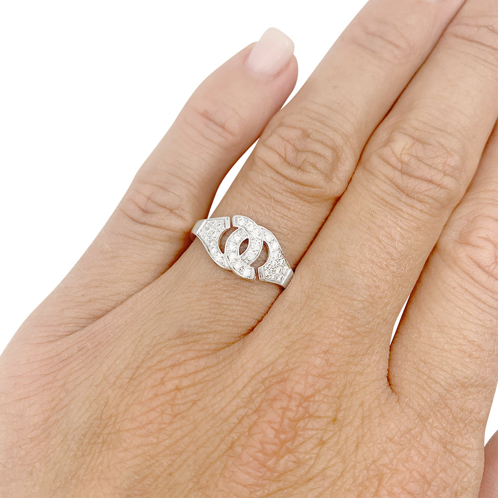 Bague Dinh Van, "Menottes R8", or blanc, diamants.