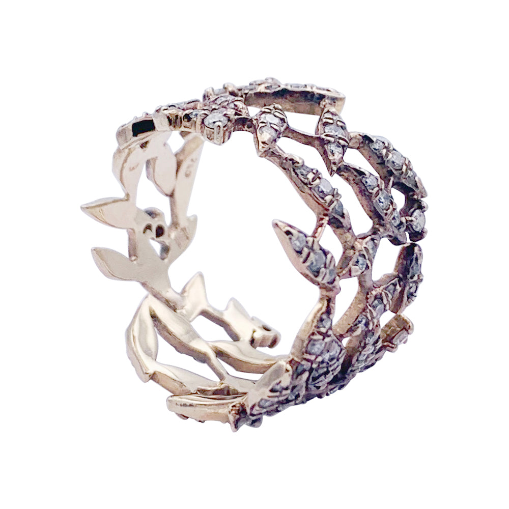 H.Stern ring, "Nature", gold, diamonds.