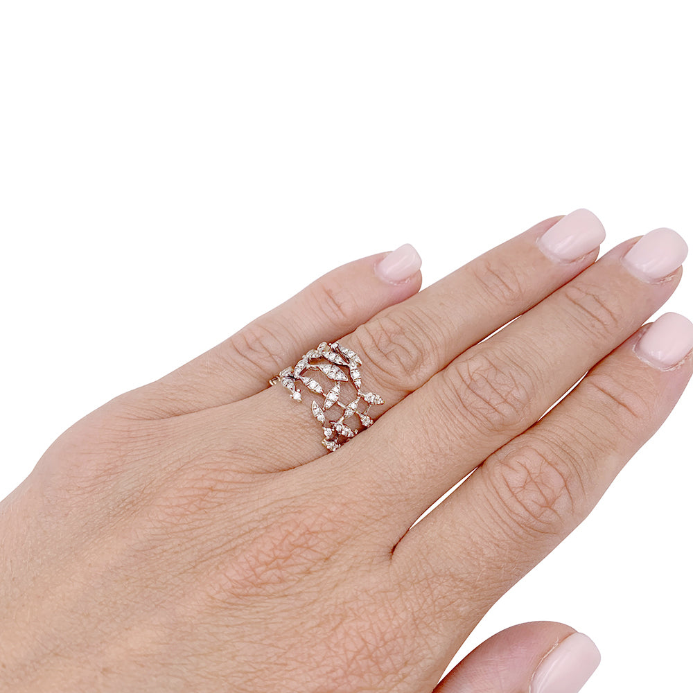H.Stern ring, "Nature", gold, diamonds.