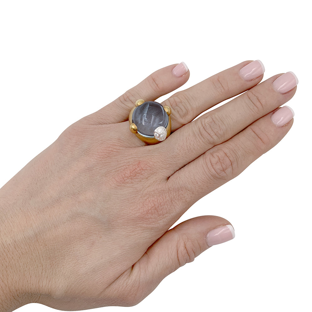 Pomellato ring, "Griffe", yellow gold, diamonds, aquamarine.