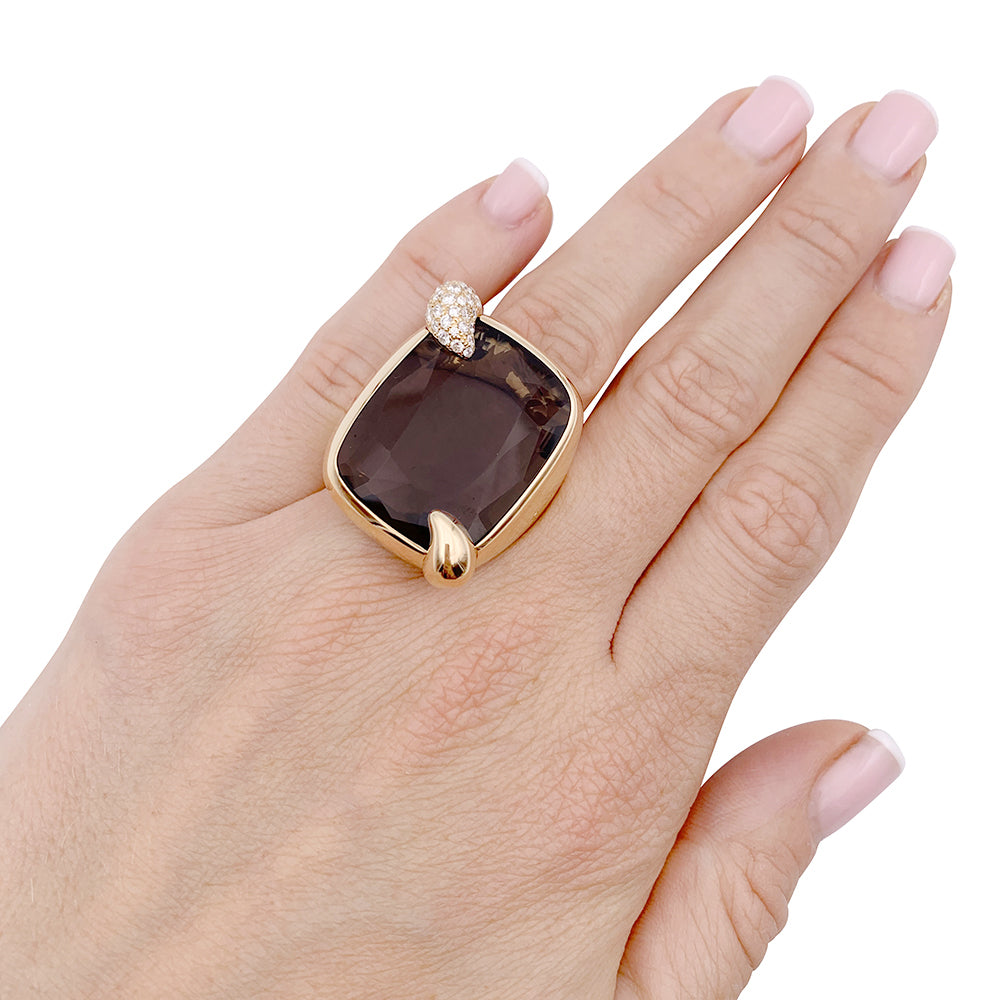 Pomellato ring, "Ritratto", pink gold, smoky quartz and diamonds.