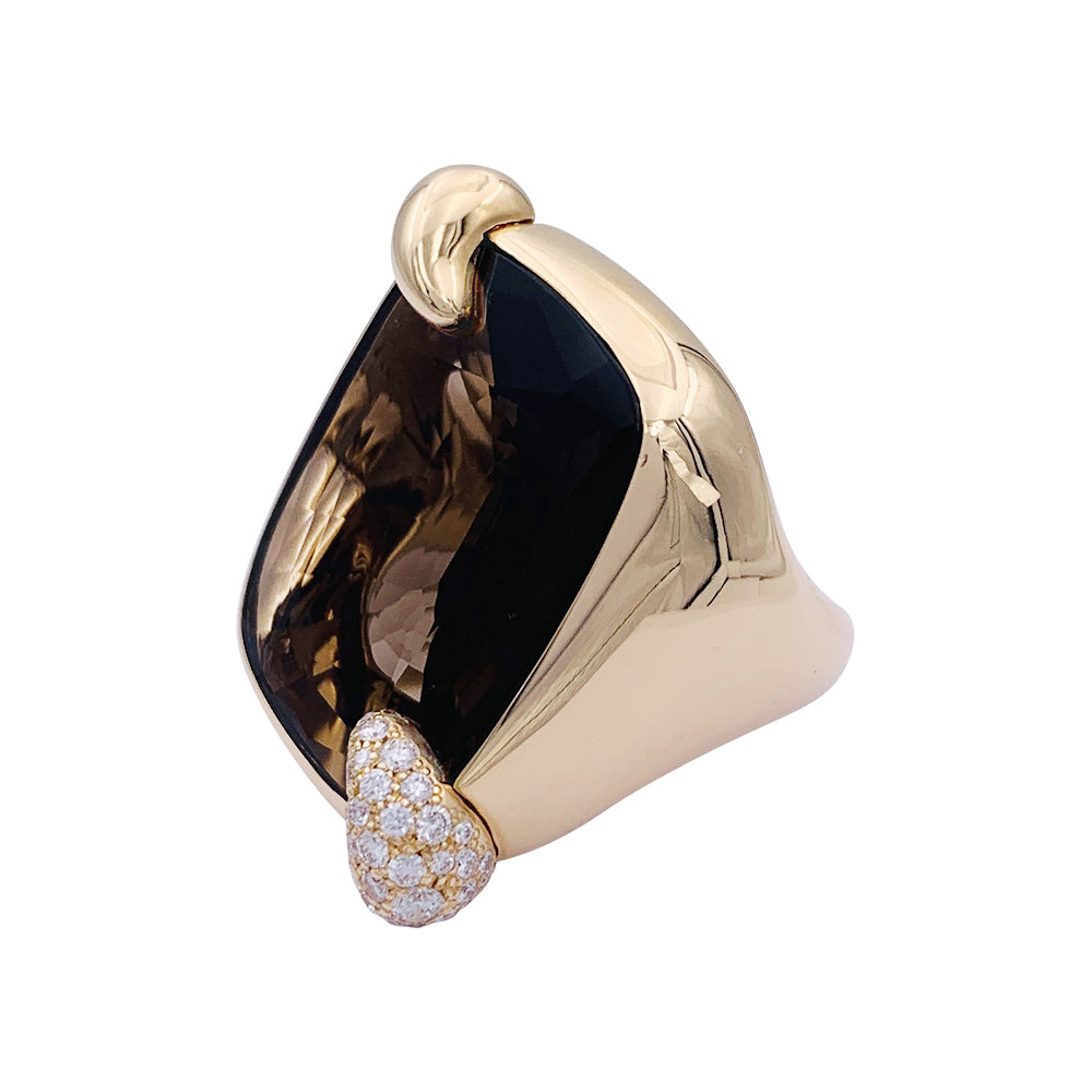 Bague Pomellato, "Ritratto", or rose, quartz fumé et diamants.