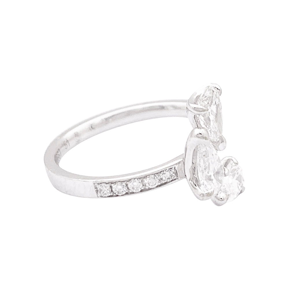 Repossi "Serti sur Vide" ring in white gold and diamonds.