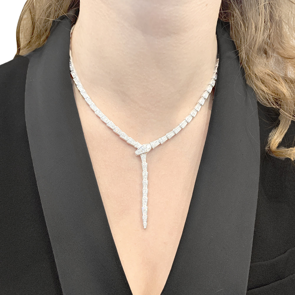 Bulgari "Serpenti Viper" necklace in white gold and diamonds.