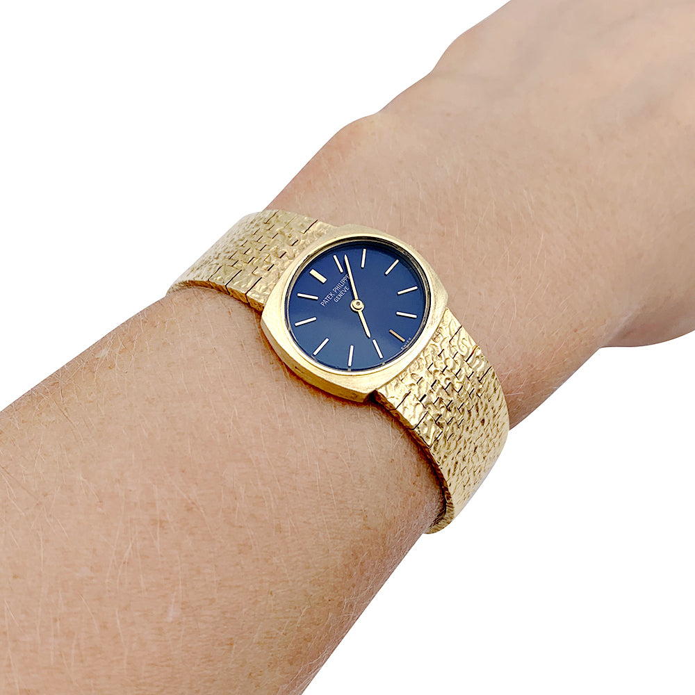 Montre Patek Philippe, "Ellipse", or jaune.