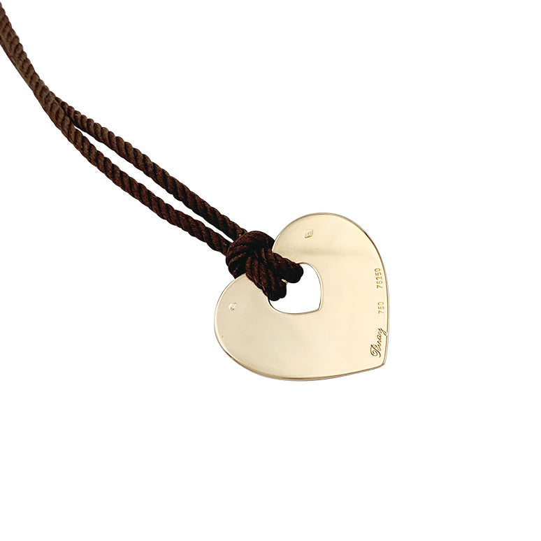 Poiray pendant, "Secret Heart", yellow gold.