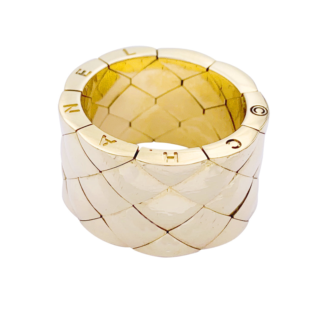 Bague Chanel, "Matelassé", or jaune.