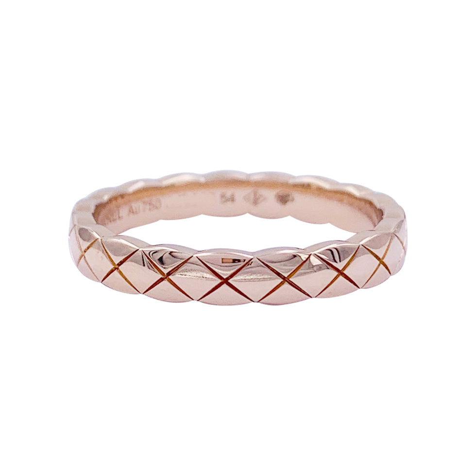 Bague alliance Chanel, "Coco Crush", or rose.
