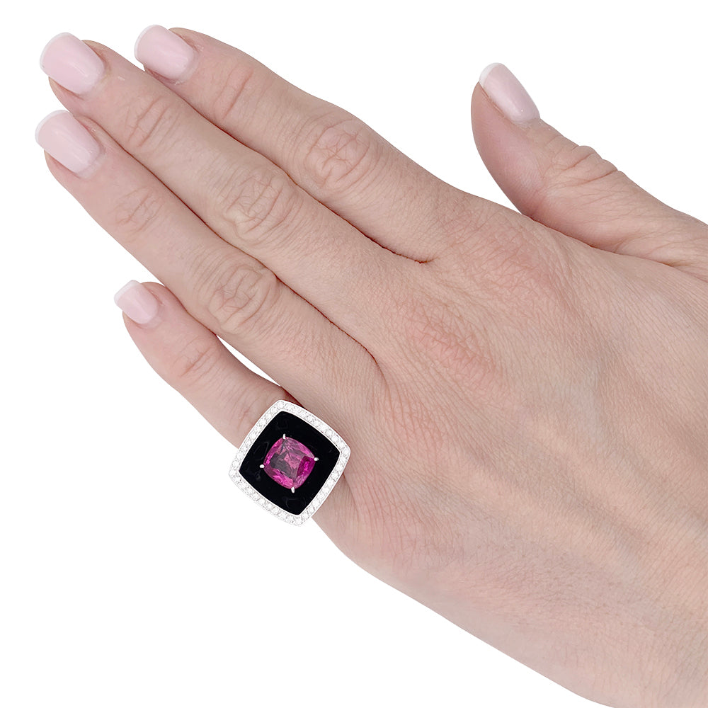Chanel ring, "Nuit Noire", white gold, pink sapphire, diamonds, enamel.