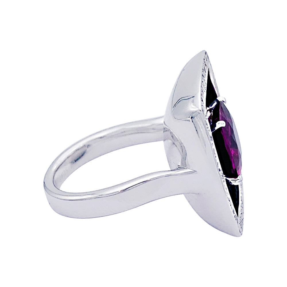 Chanel ring, "Nuit Noire", white gold, pink sapphire, diamonds, enamel.