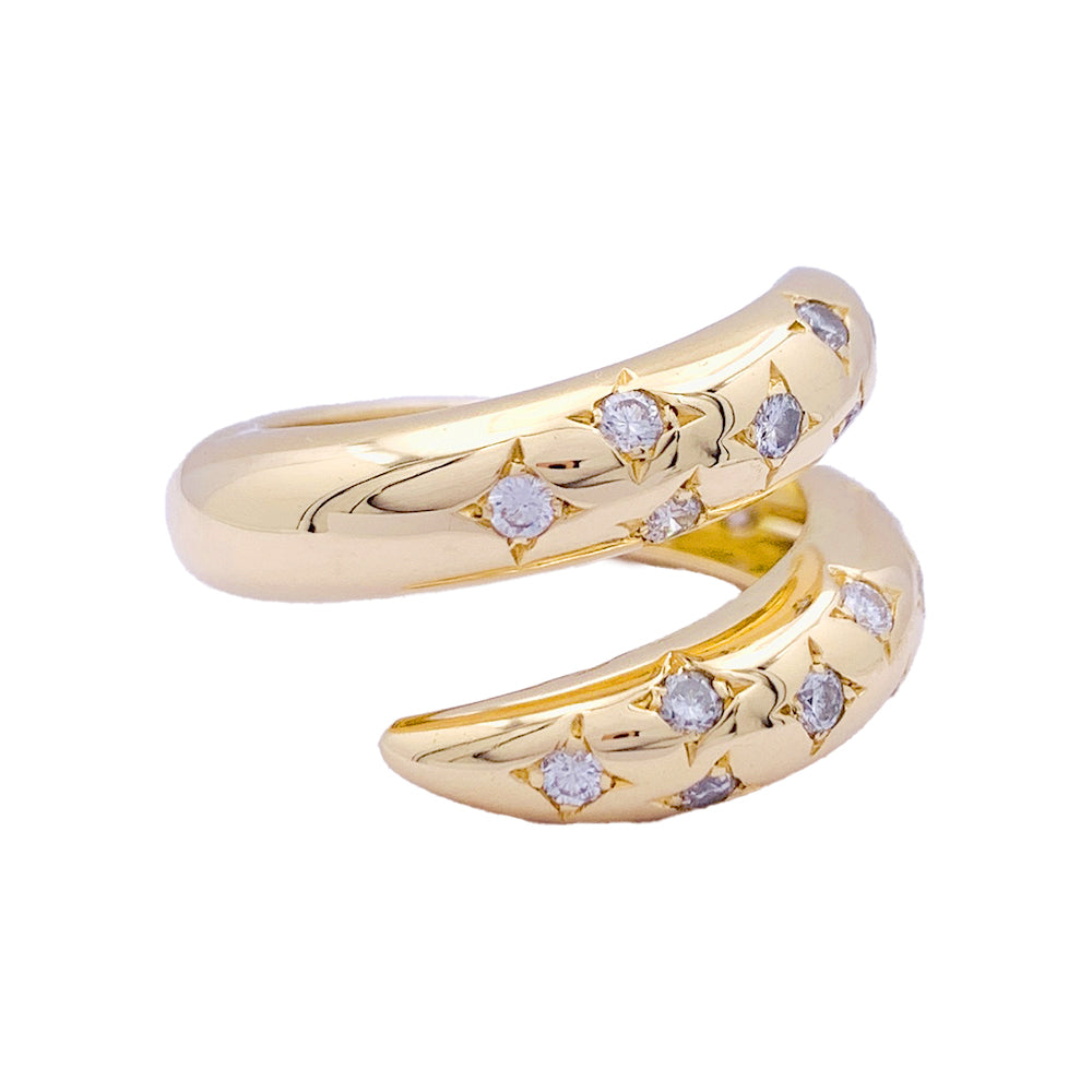 Chaumet ring, "Tango", yellow gold and diamonds.