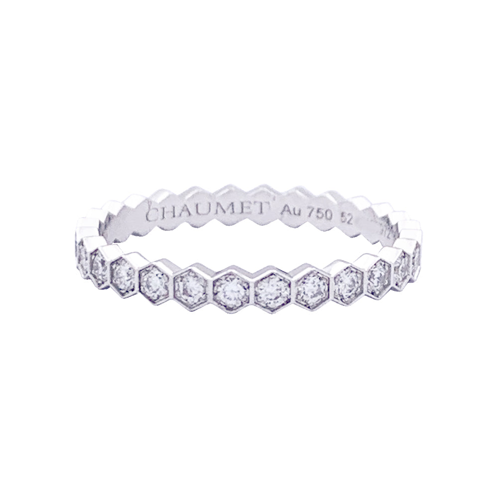 Alliance Chaumet "Bee my Love" or blanc, diamants.