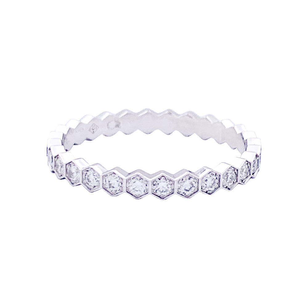 Alliance Chaumet "Bee my Love" or blanc, diamants.