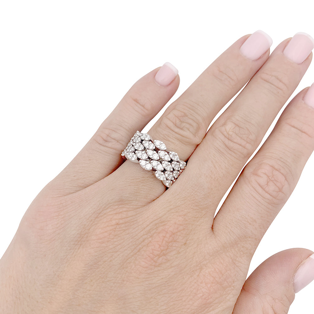 Mauboussin "I want it" ring in white gold and diamonds.